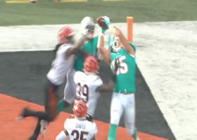 Can't-Miss Play: Sinnett's sensational scramble ends in clutch fourth-down TD
