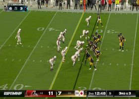 Pickett finds Jaylen Warren in the flat for 30 yards