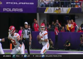 Justyn Ross makes eye-popping catch on 20-yard sideline dime from Mahomes