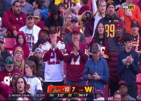 Amari Cooper outraces defender for 26-yard catch and run