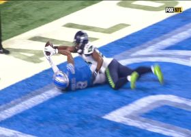 Jared Goff lofts 3-yard TD pass to Josh Reynolds
