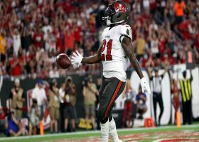 Bucs' OL opens space for Ke'Shawn Vaughn's walk-in TD 