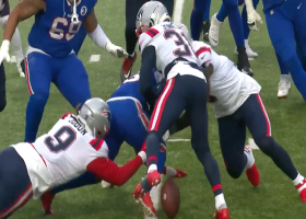 Jonathan Jones' textbook 'Peanut Punch' leads to Pats' fumble recovery in prime field position