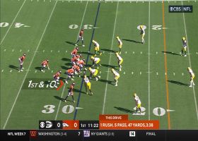 Javonte Williams zig-zags for 15-yard run into red zone