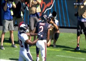 Justin Fields lofts 29-yard TD pass to toe-tapping DJ Moore