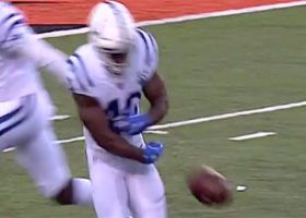 Colts fumble handoff in red zone, Bengals recover on 10-yard line