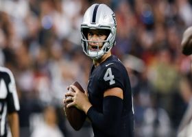 Derek Carr fires 34-yard pass to Foster Moreau in middle of field