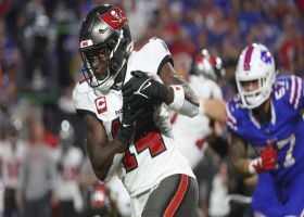 Chris Godwin gets WIDE open for 31-yard catch to get into Bills territory