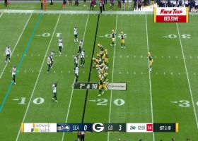Luke Musgrave finds opening in coverage on 11-yard grab