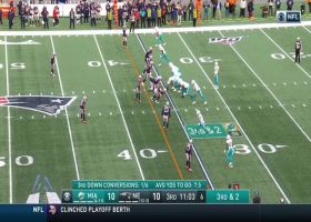 Fitzpatrick slings sideline pass to Albert Wilson for 24 yards