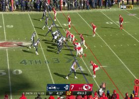 George Karlaftis breaks up Geno Smith's fourth-down pass in first quarter