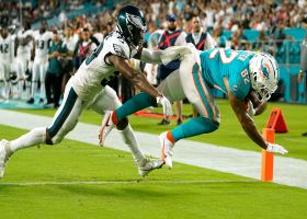 Cethan Carter escapes coverage locating end zone for TD