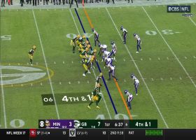 Dalvin Tomlinson flushes Rodgers for 16-yard sack on fourth down
