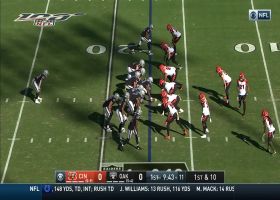 Nick Vigil scoops up Josh Jacobs' red-zone fumble