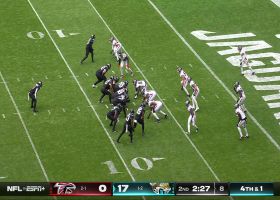 David Onyemata contains Lawrence for sack on fourth down