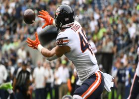 Trevor Siemian's quick pass leads to Jake Tonges reaching TD score