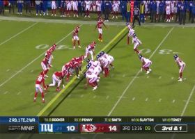 Chiefs defense doesn't fall for Giants' trickery on 3rd-down STUFF