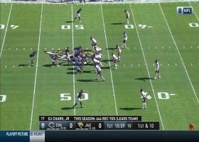 Dare Ogunbowale slips tackle on 25-yard gain off right tackle