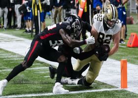 Taysom Hill pinpoints Trautman at left pylon for 18-yard TD