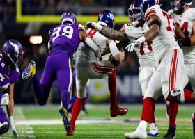 Danielle Hunter corrals Daniel Jones for key sack, forcing Giants punt