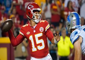 Mahomes pinpoints Blake Bell for QB's second TD of night
