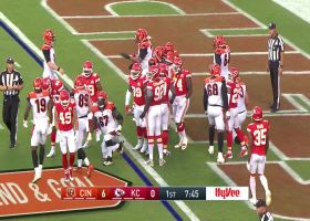 Trayveon Williams darts up the middle for TD in rookie debut