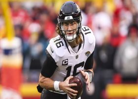 Trevor Lawrence lofts dime off back foot to Christian Kirk for 10-yard TD