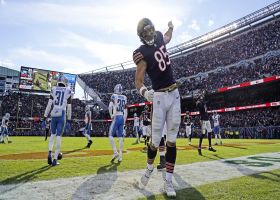 Can't-Miss Play: Fields locates WIDE-open Kmet for 50-yard TD