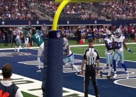 Trevor Lawrence finds Zay Jones in back of end zone for two-point try