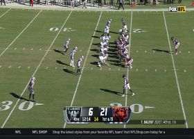 D'Onta Foreman wows everyone with eye-popping hurdle vs. Raiders