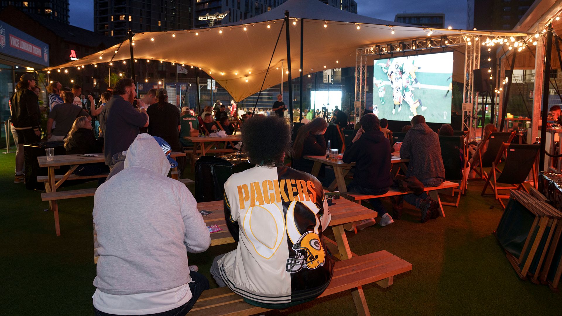 NFLWatchPartyMancheseter_013