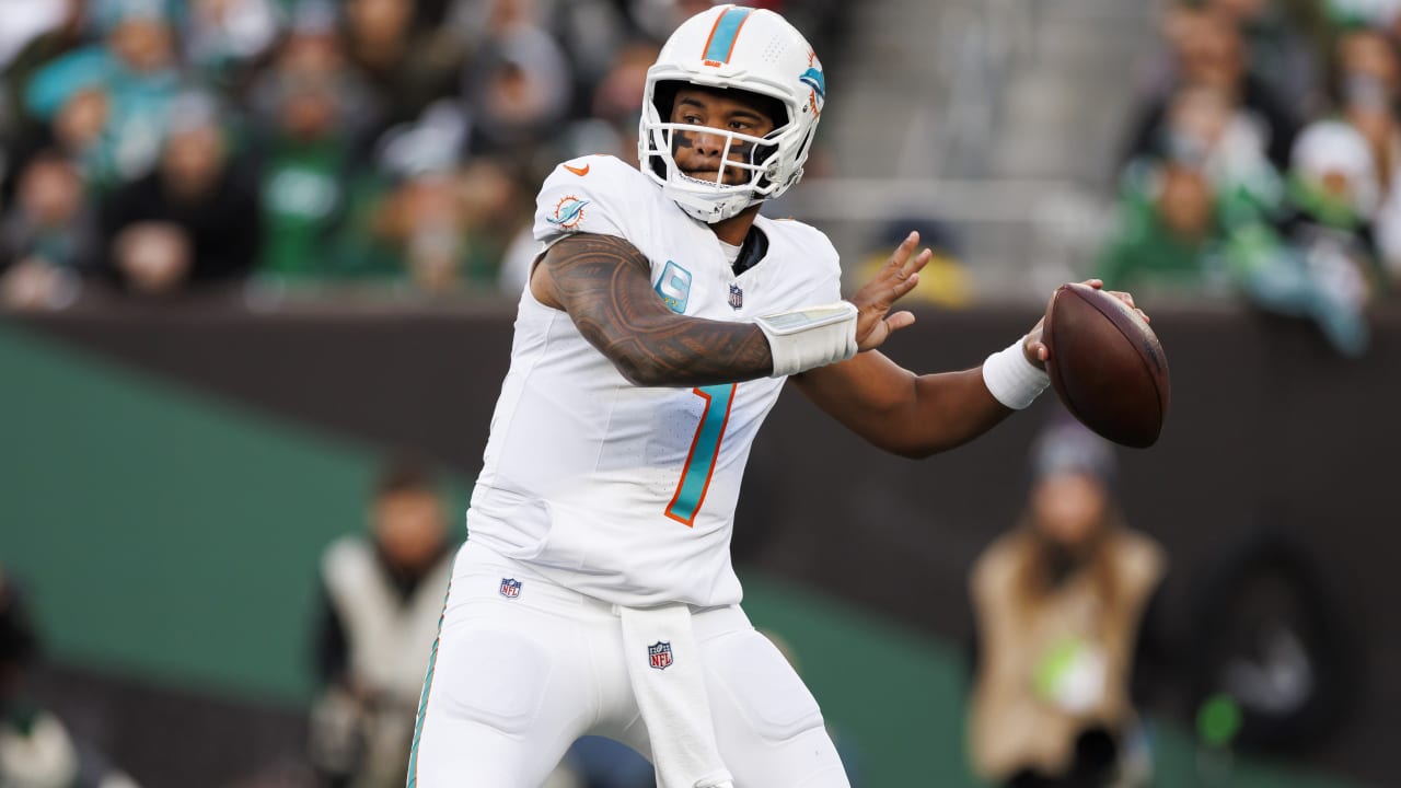 NFL Fantasy 2023 Start 'Em, Sit 'Em: Quarterbacks For Week 13