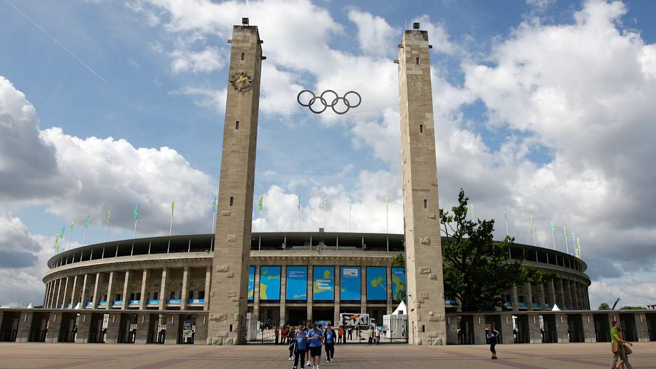 Berlin to host regular-season NFL game in 2025