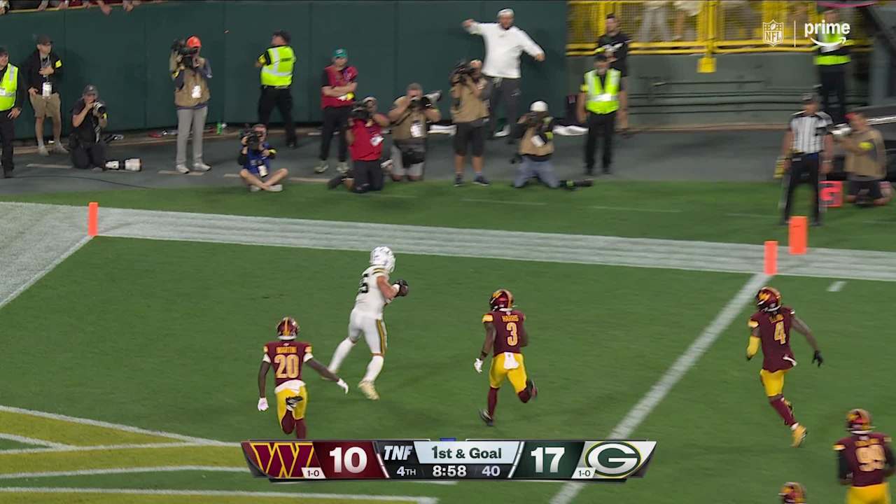 Green Bay Packers quarterback Jordan Love's second touchdown pass of ...