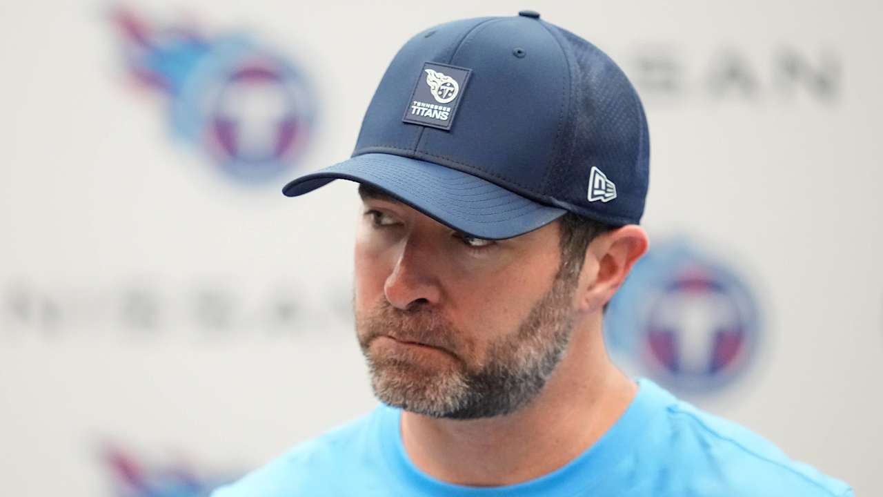 Titans coach Brian Callahan not worried about fans calling for his firing  after 0-3 start