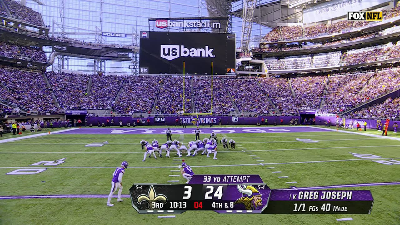 Minnesota Vikings kicker Greg Joseph puts the Vikings up 273 in the