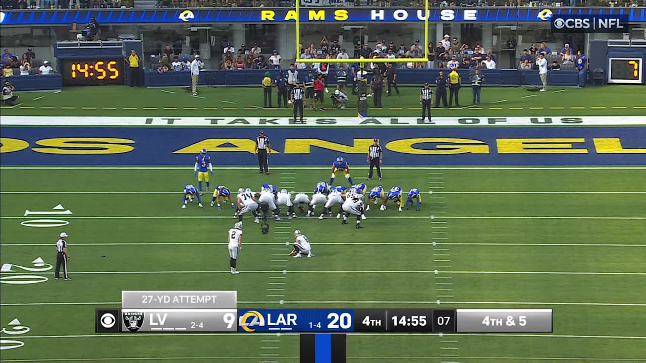Carlson's 27-yard FG gets Raiders back within one possession of Rams' fourth-quarter lead