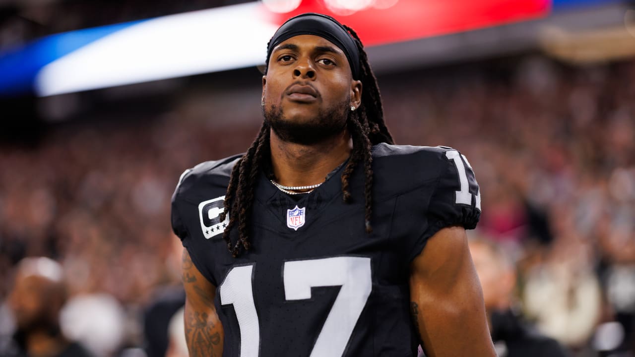 Raiders WR Davante Adams (illness) active vs. Chargers