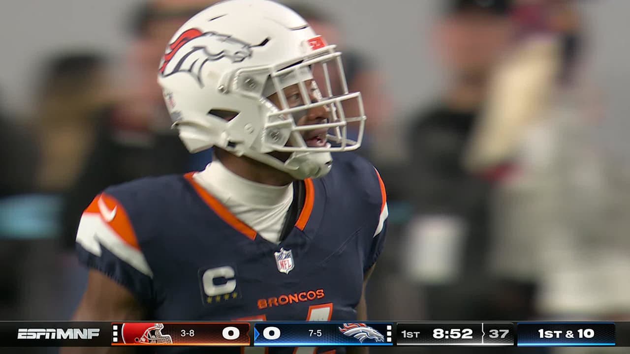 Denver Broncos Quarterback Bo Nix S 17 Yard Connection With Wide