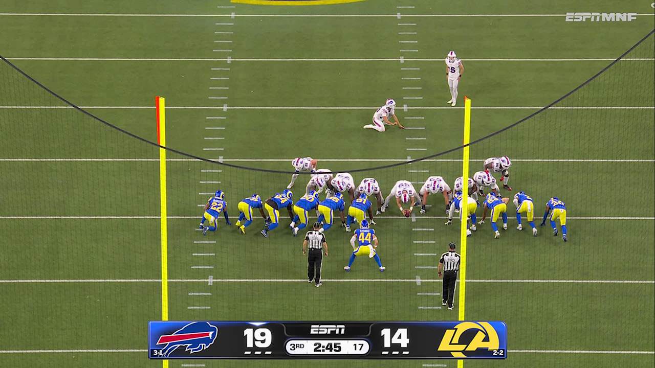 Buffalo Bills kicker Tyler Bass' missed extra point keeps the score at ...