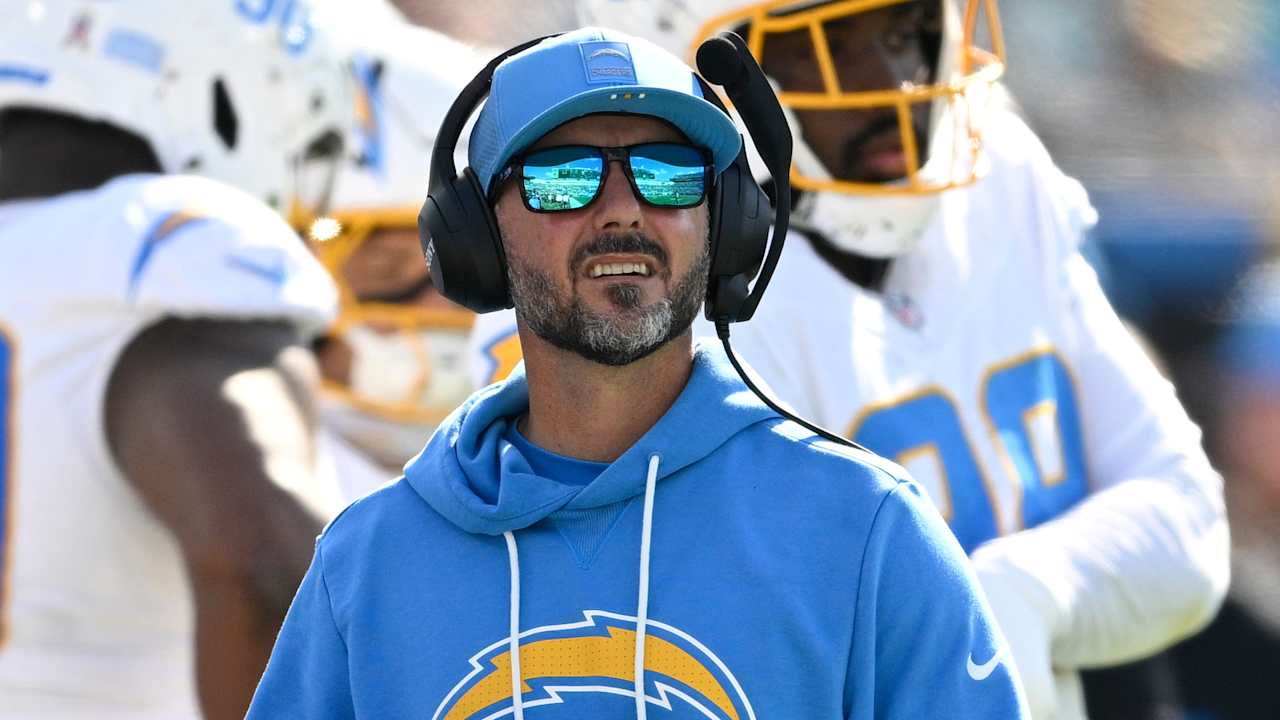 Ravens hire Chargers defensive coordinator Jesse Minter as next head coach - NFL.com