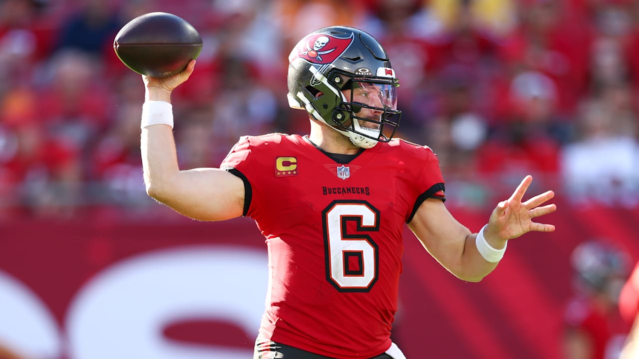 NFL news roundup: Buccaneers QB Baker Mayfield (knee) sits out practice;  Saints sign ex-Chiefs RB Clyde Edwards-Helaire