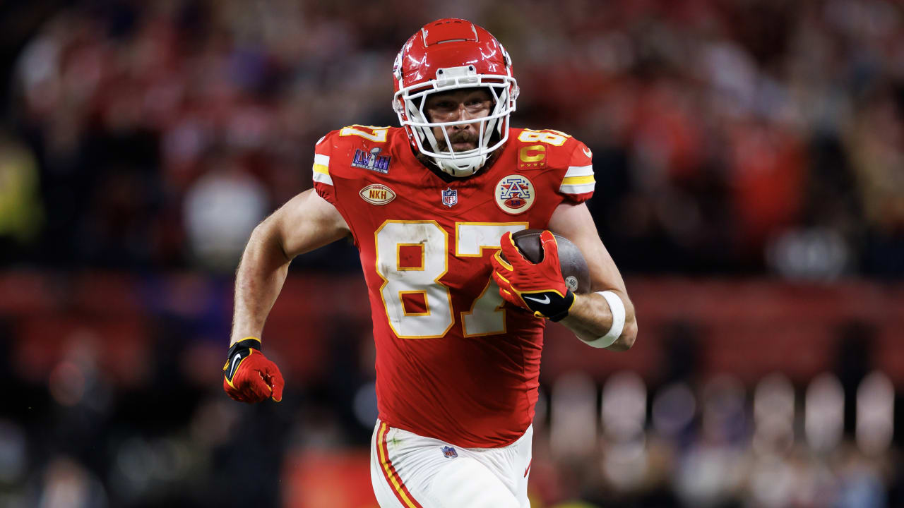 Travis Kelce reiterates he’s playing ‘until the wheels fall off,’ ready for heavy workload in 2024: ‘Wear and tear me, baby’