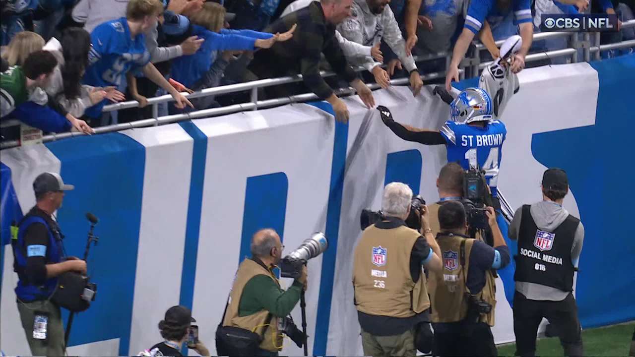 Detroit Lions quarterback Jared Goff zips 9-yard strike to wide ...