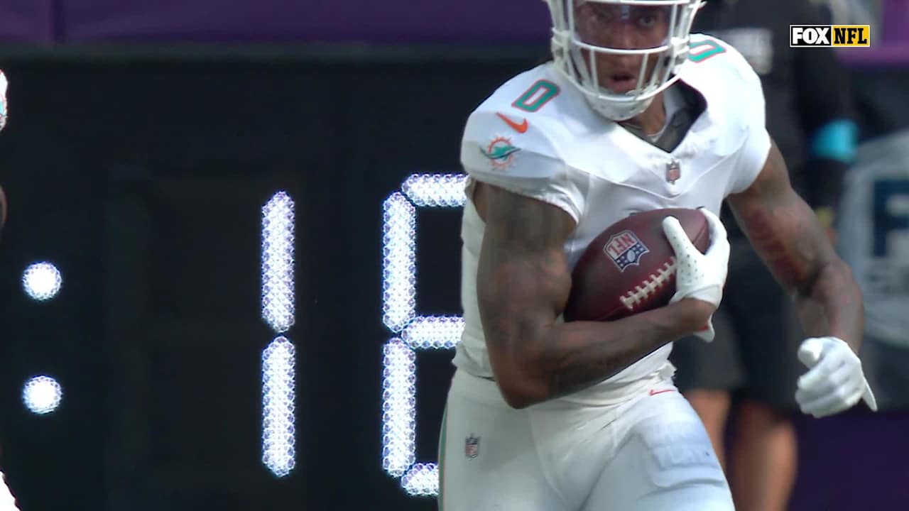 Miami Dolphins running back Ollie Gordon's best runs from 100-yard game ...