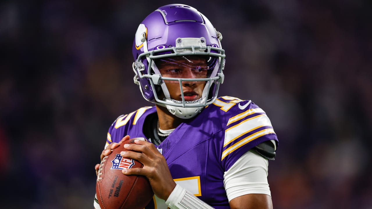 Vikings Head Coach Kevin O'Connell Non-committal To Josh Dobbs ...