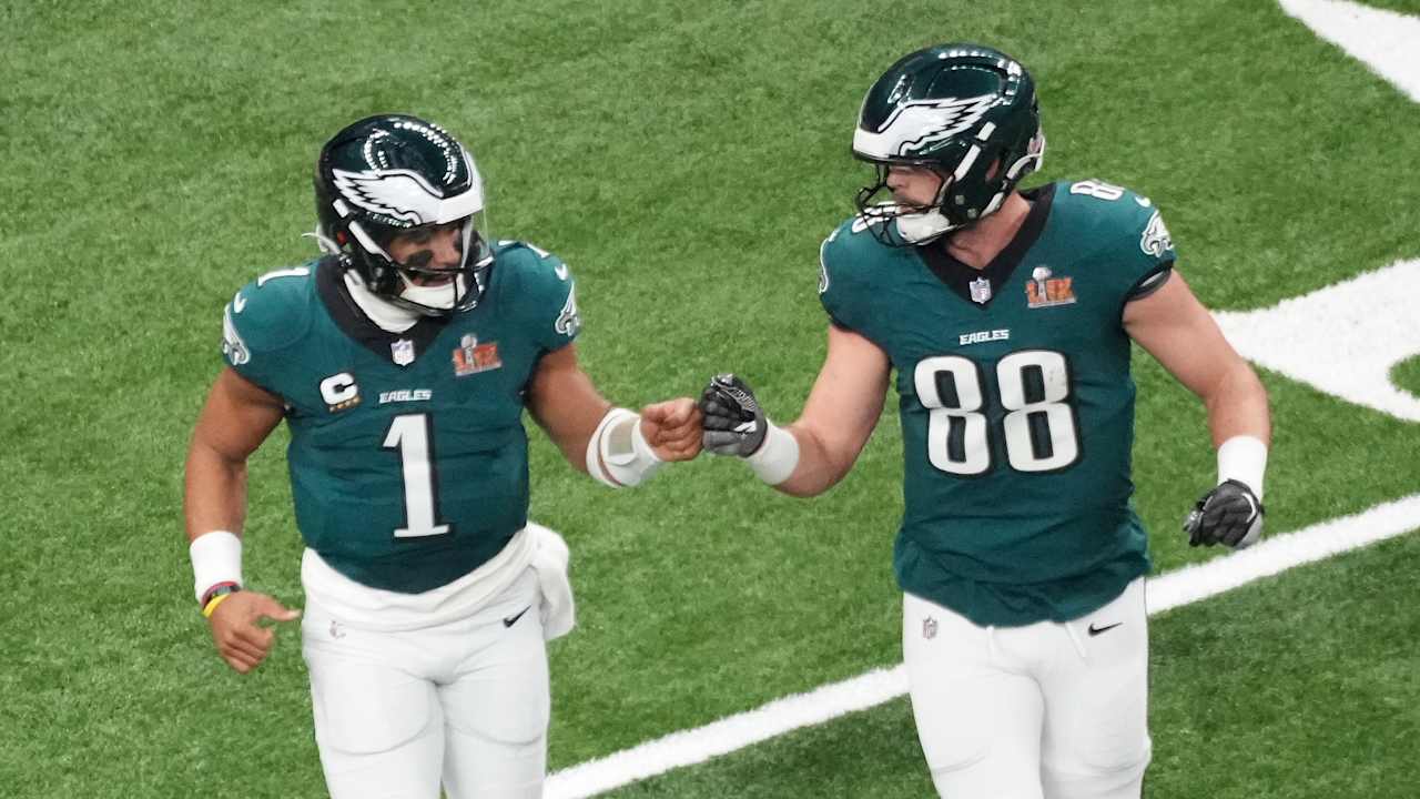 2026 NFL fantasy football: 10 overvalued/undervalued NFL players to know before you draft Published: Jul 30, 2026 at 03:22 PM Matt Okada NFL & Fantasy Content