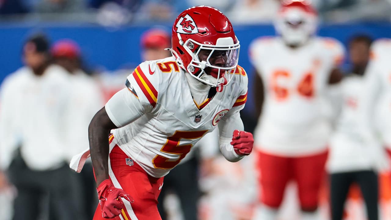 Eagles sign WR Marquise Brown to one-year deal worth up to $6.5 million
