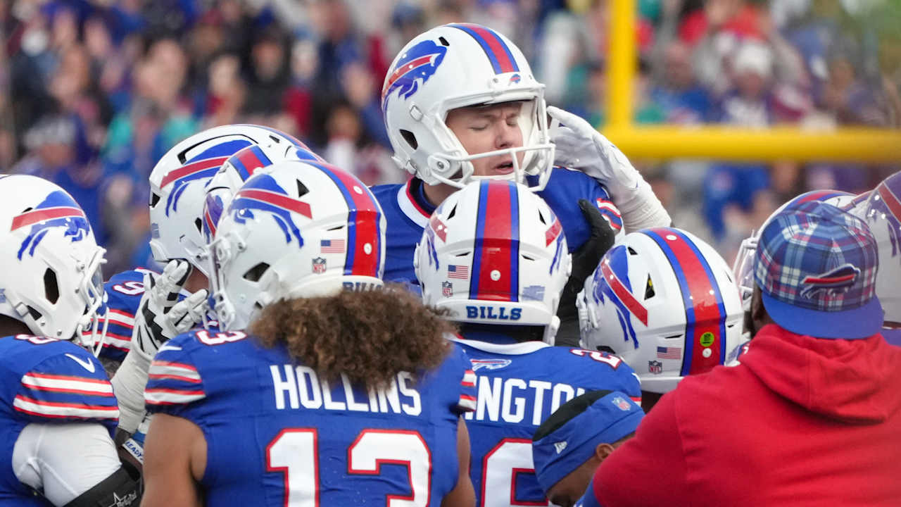 Bills K Tyler Bass emotional after game-winning 61-yard FG amid struggles this season