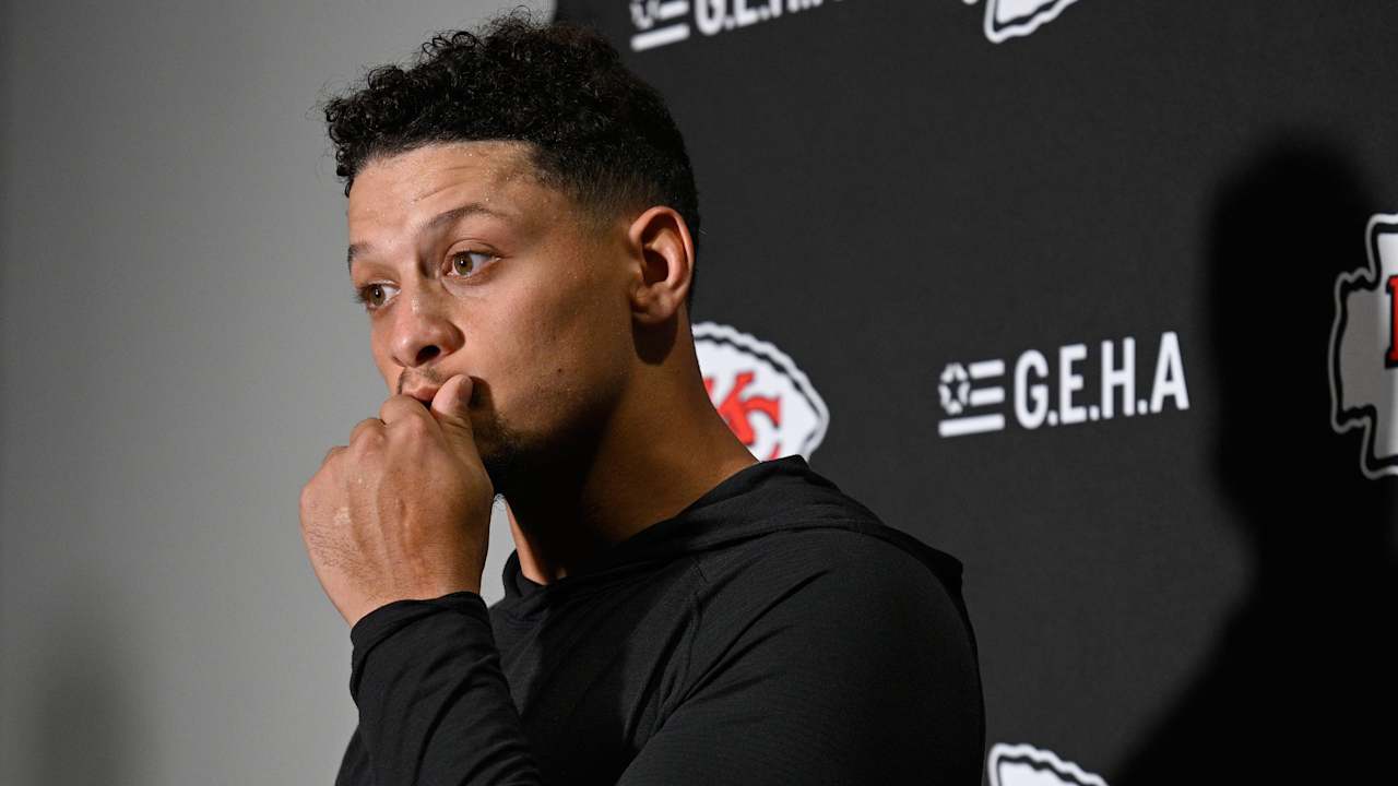 Patrick Mahomes on Chiefs' collapse vs. Jaguars: 'We've lost too many games  already'